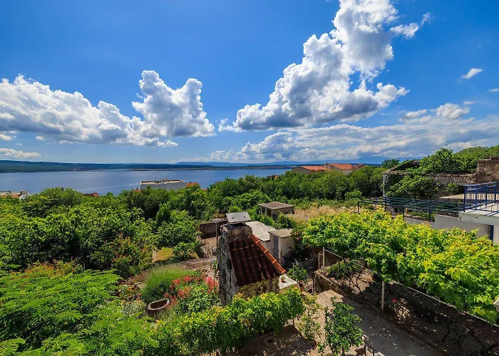 Apartman Charmantes Nur 600 Meter Zum Mit Meerblick, Holzkohlegrill, Wifi Dramalj