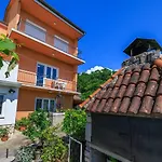 Appartamento Charmantes Nur 600 Meter Zum Mit Meerblick, Holzkohlegrill, Wifi Dramalj